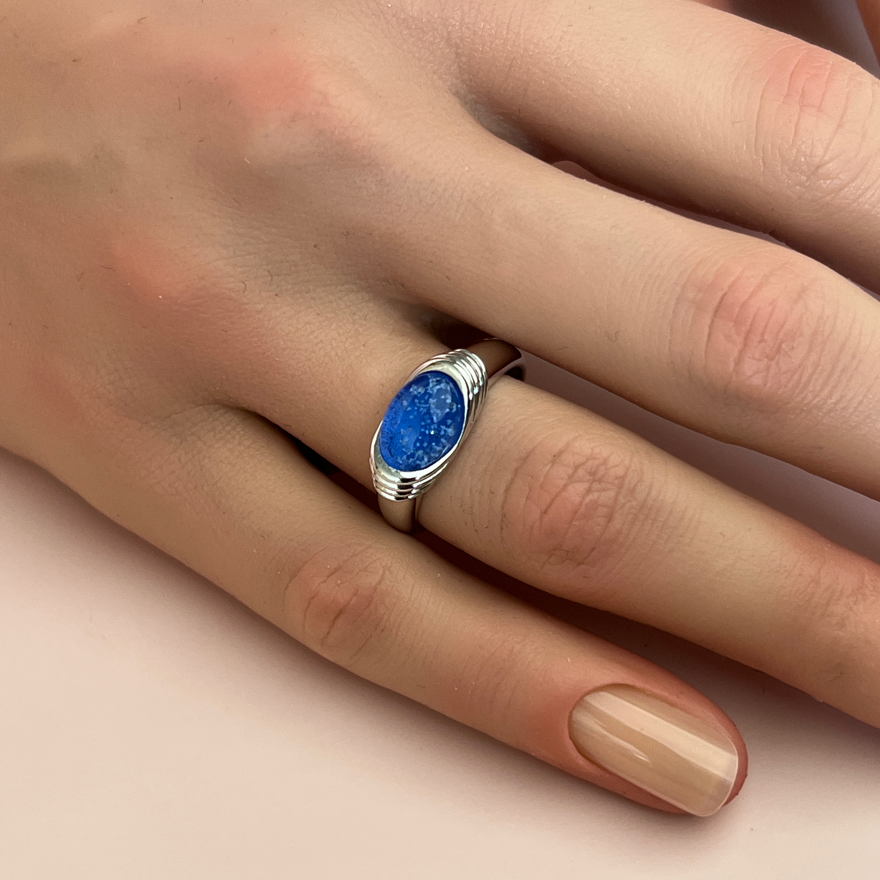 Ripple Ashes Ring - Side View