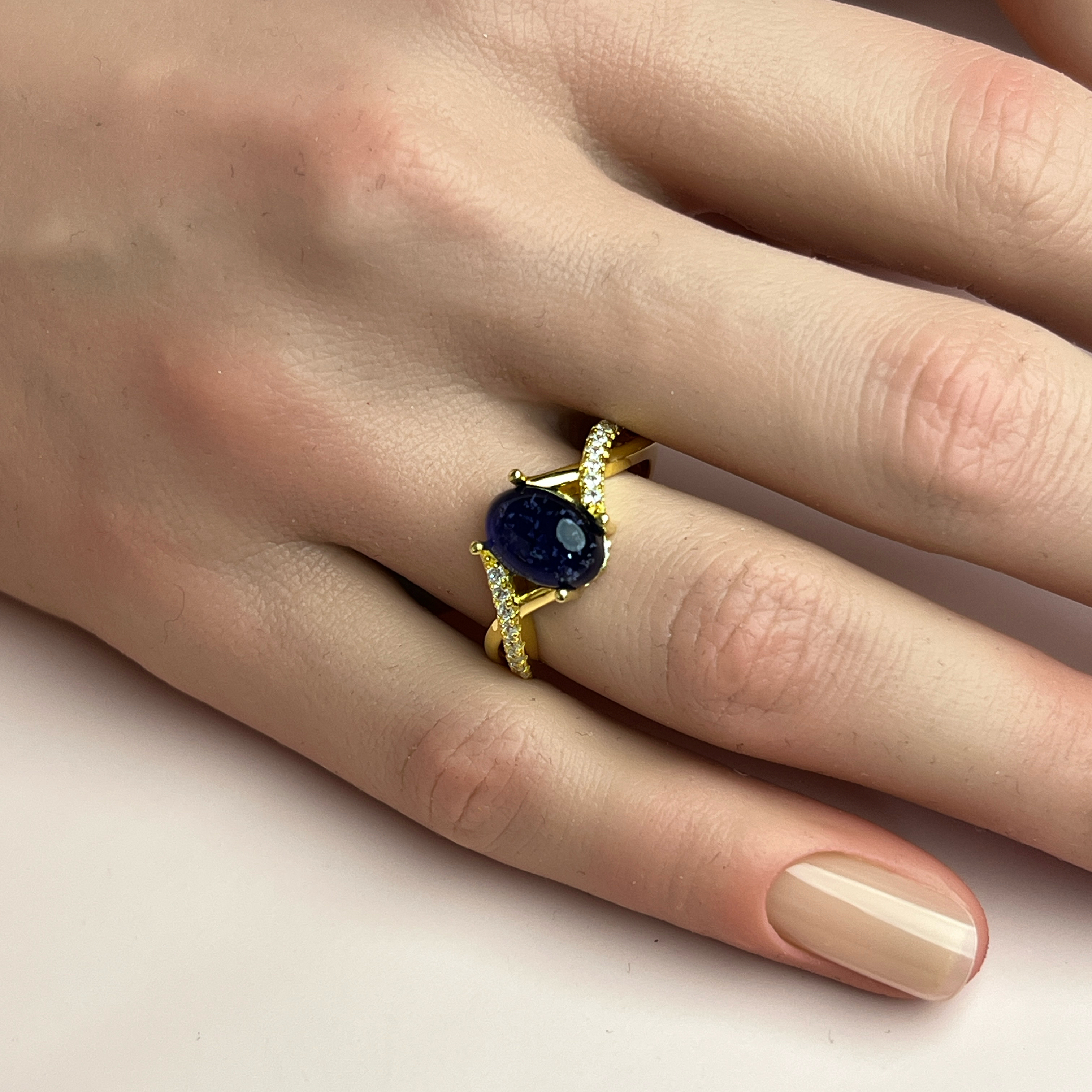 Amara Ashes Ring - Side Profile View